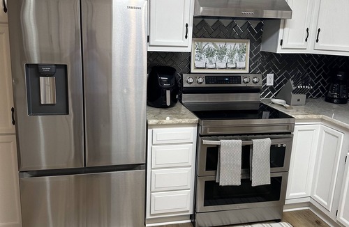 Brooks County House | Renovated, Rare, Peaceful Home