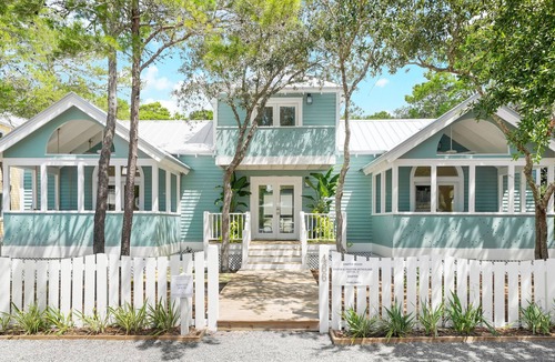 Seaside Cottage | RENOVATED TO STUDS IN SEASIDE! 3 KINGS! Sawyer Craig's Combo