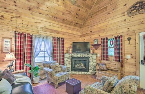Oceana County House | Resort Cabin w/Fire Pit: Golf, Hike and Play!