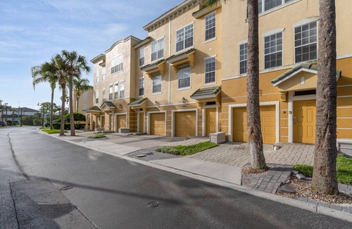 Florida Central Atlantic Coast Villa | Resort style family friendly vacation villa