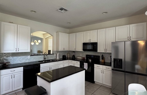 Kissimmee Resort | Resort-Style House Near Disney - 6 bedrooms for your family or friends