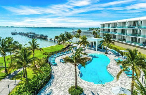 Melbourne Beach House | Rhythmic Retreat | Beach + music lover's oasis w pool, movie theater, karaoke rm