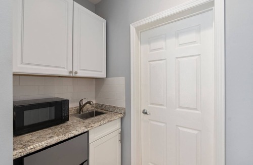 Port Saint Lucie Apartment | Right Direction Rentals Studio Villa 8419