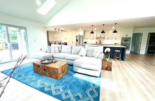 Windham House | River & Golf Mountain Retreat
