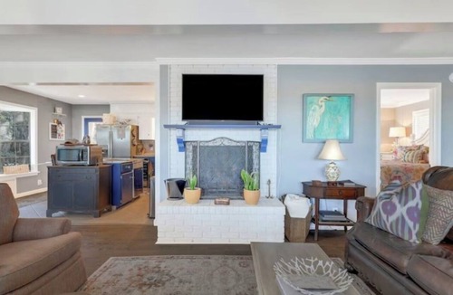 Townsend House | River Retreat, a tranquil 3-BR-2 bath cottage on the Sapelo River in Crescent