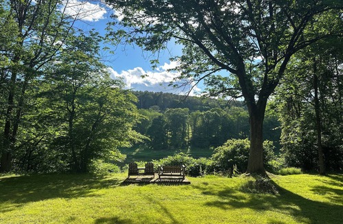 Narrowsburg House | Riverfront Cabin Retreat on the Delaware, 5 mins from Narrowsburg, 2hrs from NYC