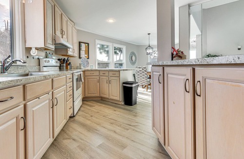 Savannah House | Riverfront Savannah Getaway w/Pool & Dock!