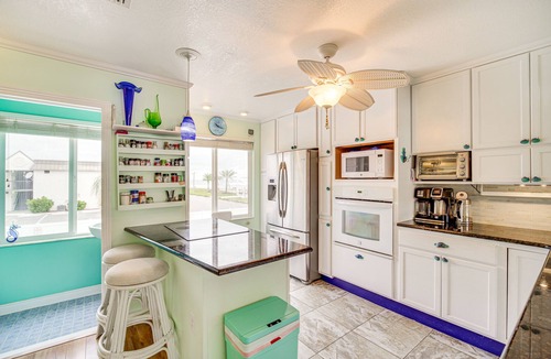 Titusville House | Riverfront Titusville Townhome w/ Community Pool!