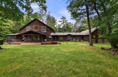 Damascus House | Rock Run Retreat | Indoor Pool & Basketball Court
