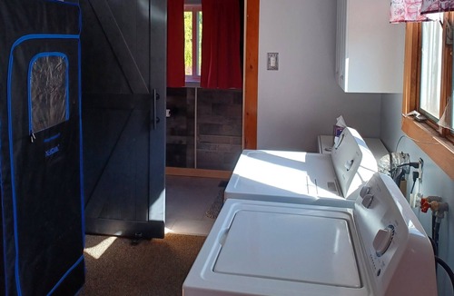 Wales Center Bed & Breakfast | Romantic couples bed & breakfast in secluded Strykersville NY