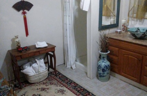 Henderson Harbor Cabin | Romantic Suite Rental in a Lakefront Bed and Breakfast in Henderson, New York