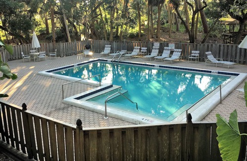 South Sarasota Condo | Roomy & Quiet Sarasota Condo Close to Siesta Key and downtown!