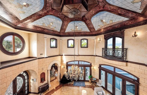 Destin Villa | Rose of Destin - Sleeps 12 - Mediterranean styling on 4-Prong Lake!