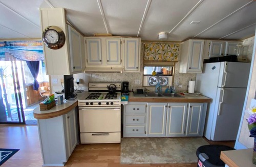 Southside Rural Community Resort | Ruskin FL Resort- 30 mins-90 mins away from FL Attractions, Facilities and close to the gulf coast beaches