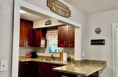 Clewiston House | Rustic 3/2 Retreat with Boat Parking just seconds from Lake Okeechobee & Marina