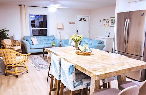 Homosassa House | Safe and Cozy After the Storm: Welcome Home!