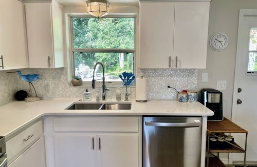Homosassa House | Safe and Cozy After the Storm: Welcome Home!