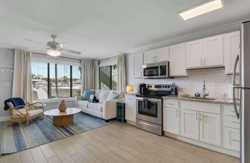 Stuart Apartment | Sailfish Suites 1 - Waterfront & pet friendly!