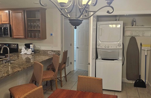 West Kissimmee Villa | "SALE" Charming 5-bedroom, 5-bathrom resort in fabulous Kissimmee Florida.