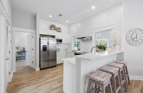 Dune Allen Beach House | Saltseeker Peaceful Pool & Easy beach access w/golf cart