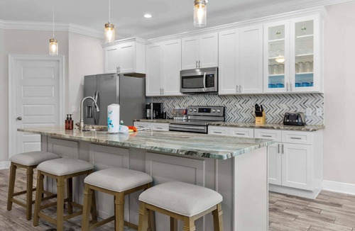 Holiday Beach House | Salty Breeze 3BDR Escape