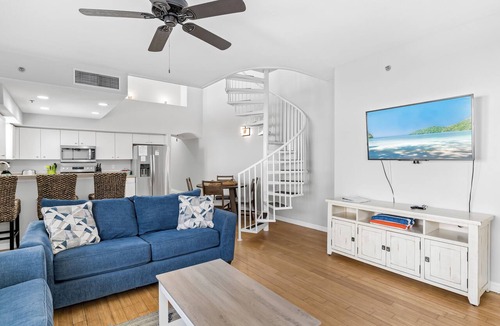Independence Square Condo | Sand Isle II F—Lofted Beachfront Condo w/2 Balconies, Pool, & Walkable Dining