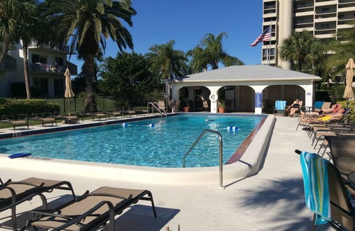 Sand Key Condo | Sand Key Bayside Gardens,faces intercoastal,huge beach across street