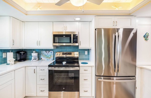 Sanibel Condo | 🌺Sand Pointe 213-Coastal Paradise with Fab Gulf Views *POOL NOT OPEN*🐬