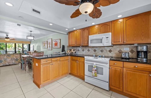 Key Colony Beach Condo | Sandbar Serenade, Private Beach, Heated Pool, Key Colony Beach