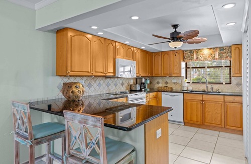 Key Colony Beach Condo | Sandbar Serenade, Private Beach, Heated Pool, Key Colony Beach