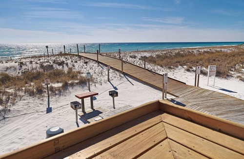 Holiday Isle Condo | Sandpiper Cove 1053 1 Bedroom Condo by RedAwning