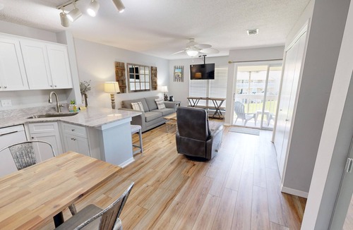 Holiday Isle Condo | Sandpiper Cove 8236 Studio Bedroom Condo by RedAwning