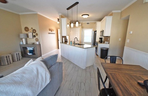 Holiday Isle Apartment | Sandpiper Cove Unit 4115 Bring Your Boat! Canal 2 Bedroom 2 Bathroom
