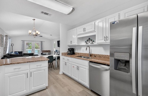 Gulfview Heights House | Sandy Daze - Vacation Rental on 30A Close to the Beach with Hot Tub