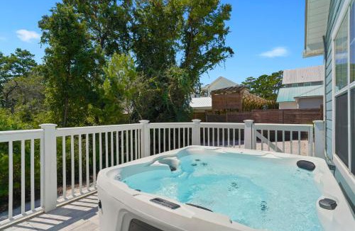 Gulfview Heights House | Sandy Daze - Vacation Rental on 30A Close to the Beach with Hot Tub