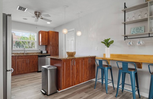 Coral Shores House | ⚓Sandys Coral Retreat! Canal Front, Pool, Hot Tub & More⚓