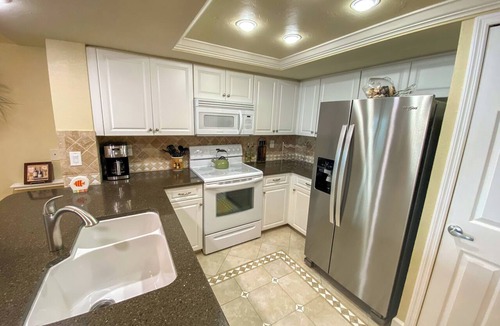 Punta Rassa Condo | Sanibel Harbour Resort Bay View Tower 532: Waterfront condo overlooking the private beach.