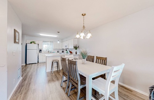 Santa Rosa Beach House | Santa Rosa retreat steps from private beach with pool & balcony