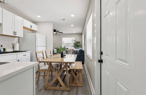 Trailer Estates House | Sarasota Escape- Close to Beaches, IMG & Memorial Hospital
