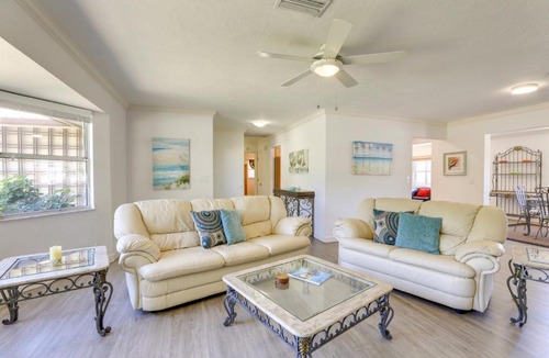 Southgate House | Sarasota House w/Private Pool - 4 Mi to Beach!