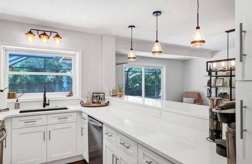 Arlington Park House | Sarasota Oasis w/pool,spa close to beaches,downtown. Weekly rental