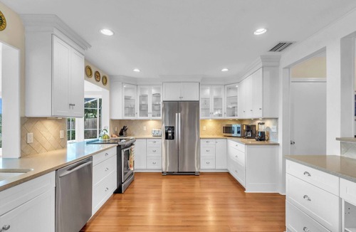Southgate House | Sarasota Waterfront Paradise- Location, Location.!
