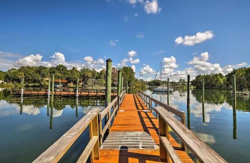 Crystal River House | Scallop Season: Crystal River Home w/Dock!