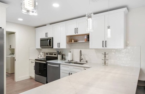 Laurel House | Scenic Getaway Home: 3BR 2Bath Minutes to Beach