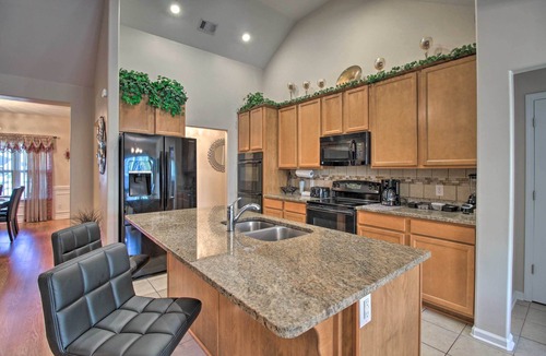Rincon House | Screened Patio: Rincon Home, 18 Mi to Savannah!