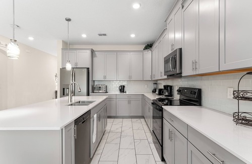 Davenport House | Screened Pool | Game Area | Kids Bedroom | Near Attractions