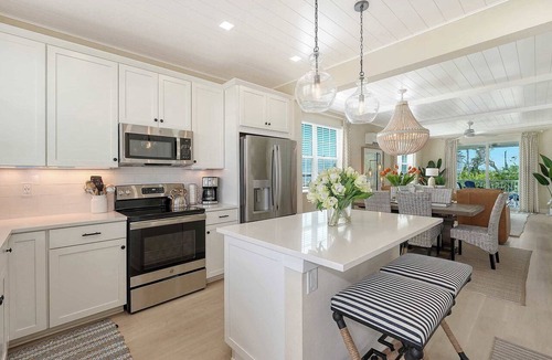 Cortez House | Sea and Sand at Hunters Point. A Luxury Waterfront Escape by Mainsail Vacation Rentals