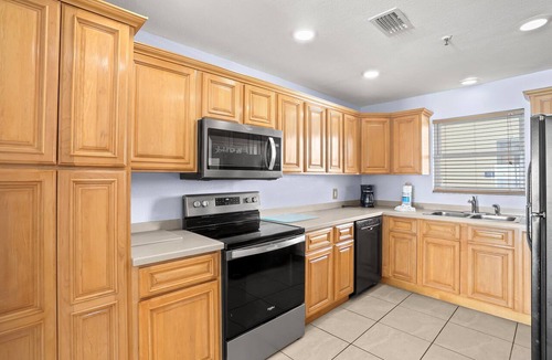 Madeira Beach Condo | 🌅 Sea Breeze 504 Direct Gulf Front Condo in Madeira Beach
