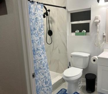 Bearss Plaza Apartment | Sea Breeze