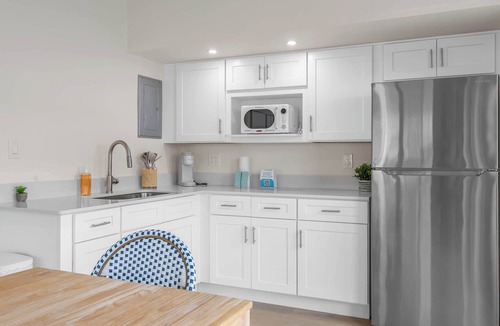 Parsuns To Cocoa Beach Apartment | Sea Glass Coastal Cottage Retreat